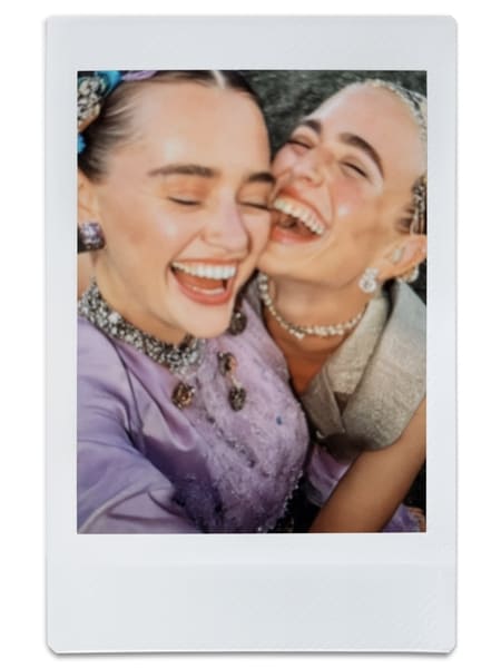 Best Vintage Filter to Create Old Photo Effect - Polaroid - After