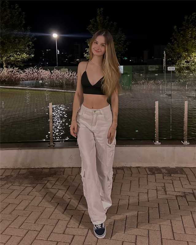 action figure generator - BeautyPlus - Before