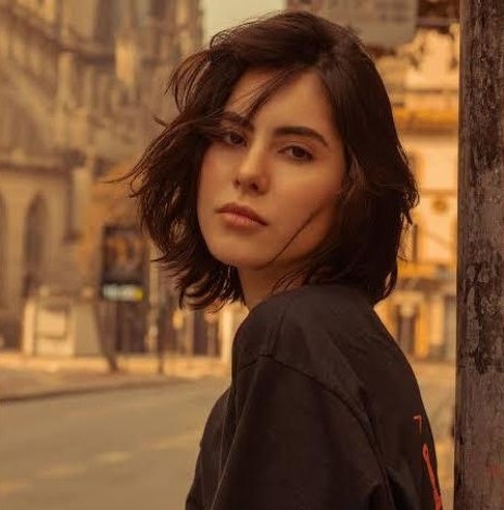 Cartoon face app - PhotoDirector - Before