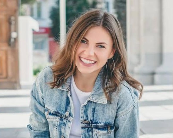 Cartoon face app - ToonApp - Before