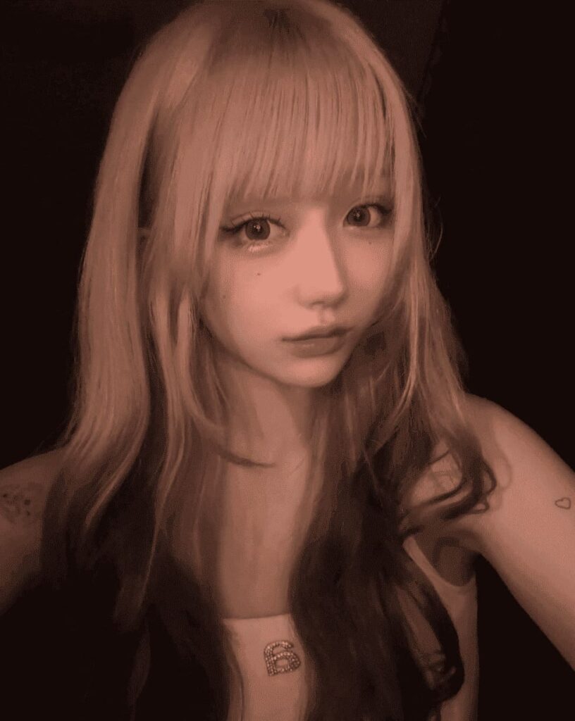 Kamera bercahaya-malam-selfie