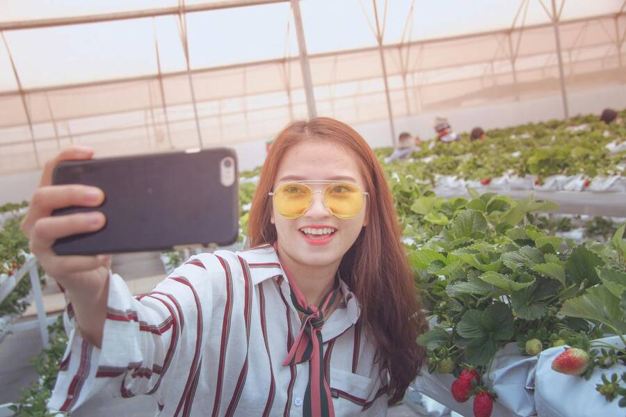 cách ghép người vào ảnh-Ghép người vào ảnh với app BeautyPlus 01