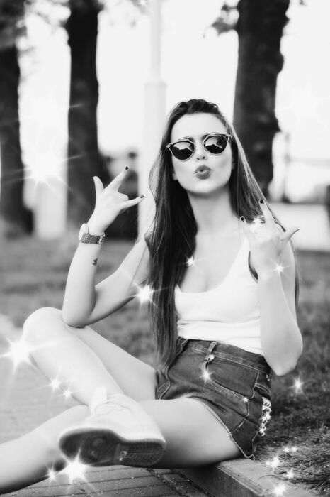 How To Add Sparkle To Photos - For y2k