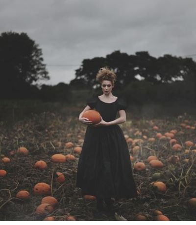 How to Make a Halloween PFP