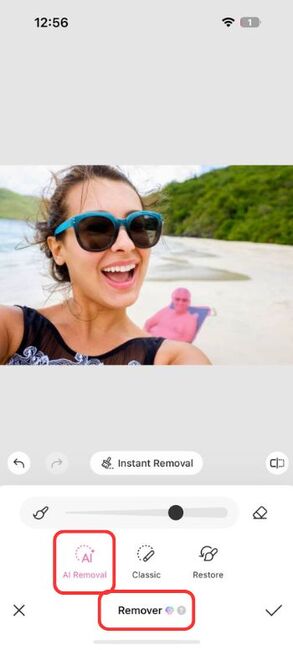 How to Use the iPhone Object Eraser - BeautyPlus - 07
