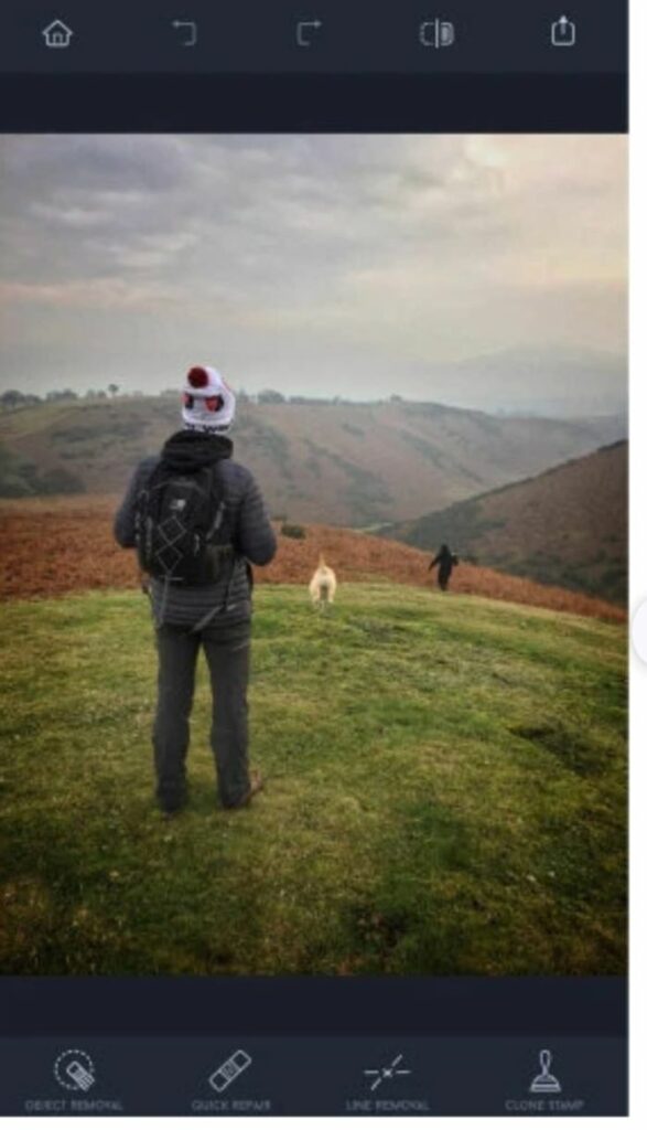 TouchRetouch Remove ojbect from a Photo step 1