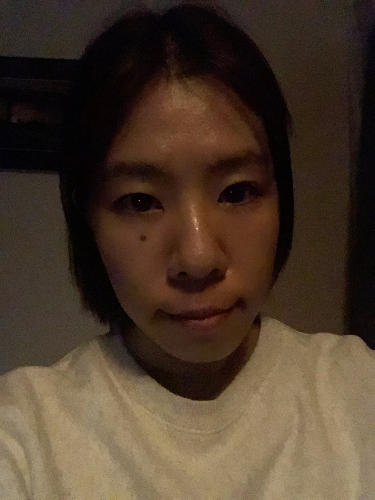 【暗い場所でもきれいに撮れるか】