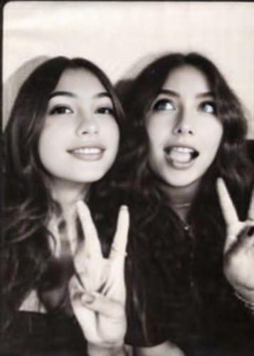 Photo Booth-Peace Sign