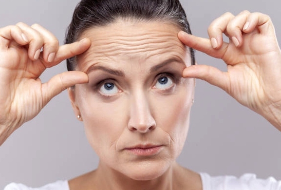 Remove Wrinkles Photo Online Free - BeautyPlus Facial - before