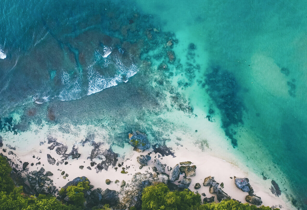 Image Extender 
 Uncrop Image 