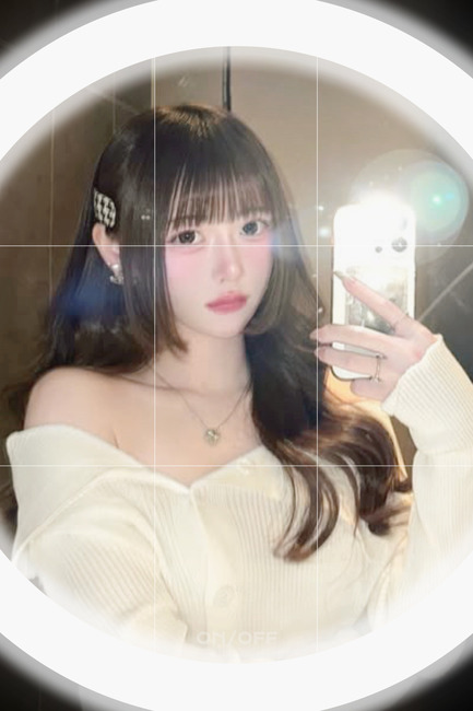 chụp ảnh trước gương đèn flash-Kết quả chỉnh ảnh với template gương-sau